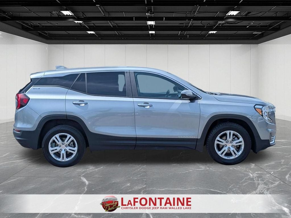 2024 GMC Terrain AWD SLE