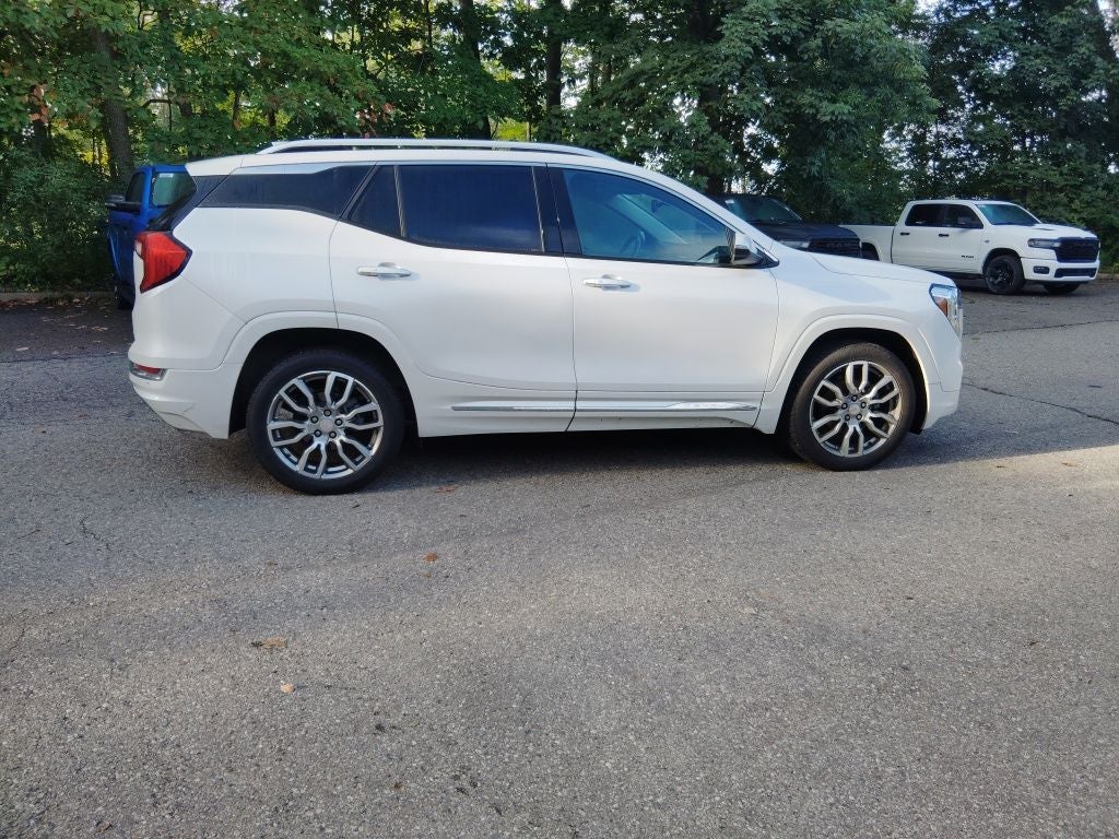 2022 GMC Terrain AWD Denali