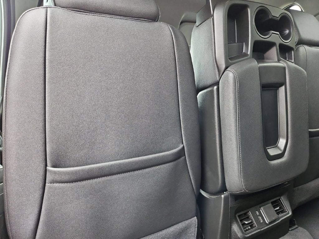 2025 GMC Sierra 1500 4WD Crew Cab Short Box SLT