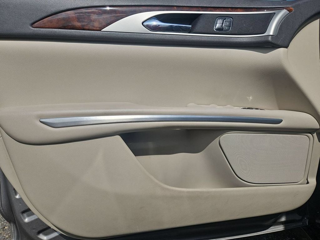 2016 Lincoln MKZ Base
