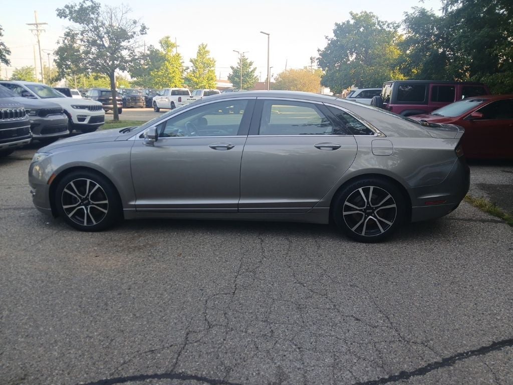 2016 Lincoln MKZ Base