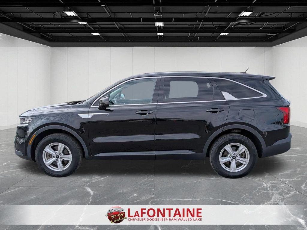 2023 Kia Sorento LX