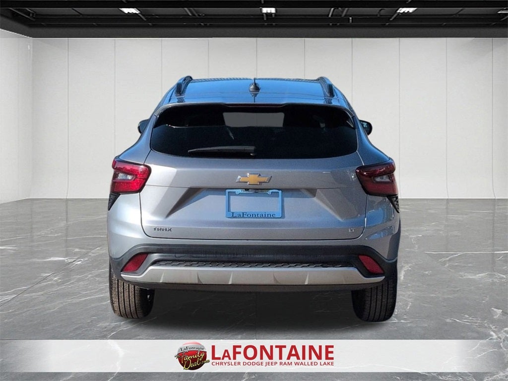 2024 Chevrolet Trax FWD LT