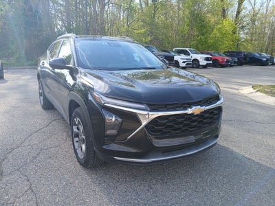 2025 Chevrolet Trax FWD LT