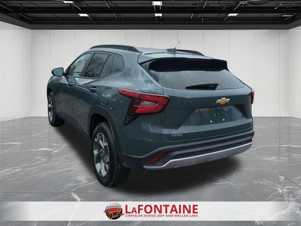 2025 Chevrolet Trax FWD LT