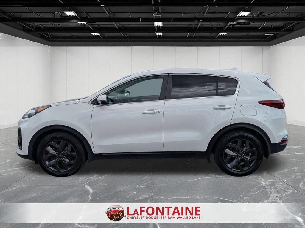 Used 2022 Kia Sportage LX with VIN KNDPM3ACXN7006383 for sale in Walled Lake, MI