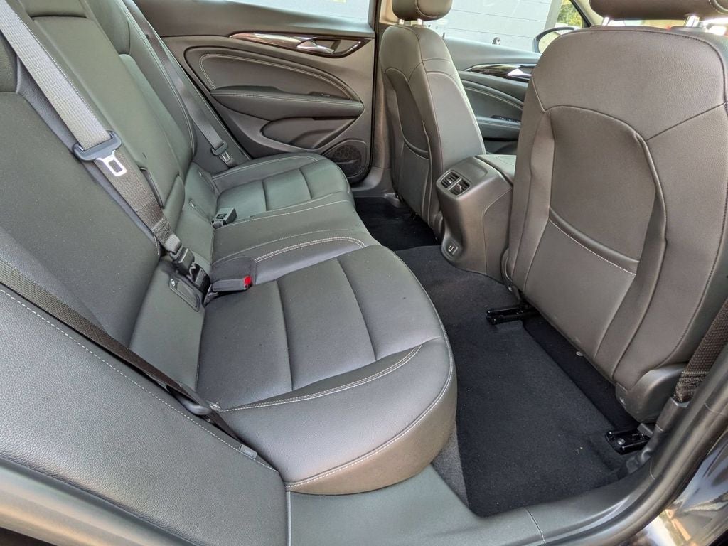 2020 Buick Regal Sportback AWD Essence
