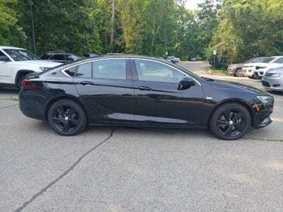 2020 Buick Regal Essence