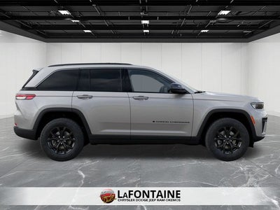 2026 Jeep Grand Cherokee Laredo