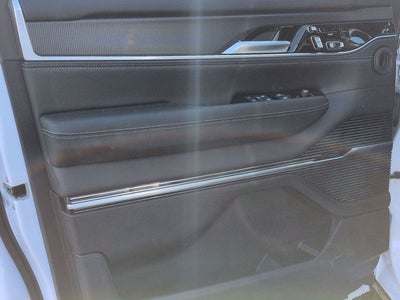 2026 Jeep Grand Wagoneer L Summit Obsidian