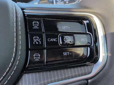 2026 Jeep Grand Wagoneer L Summit Obsidian