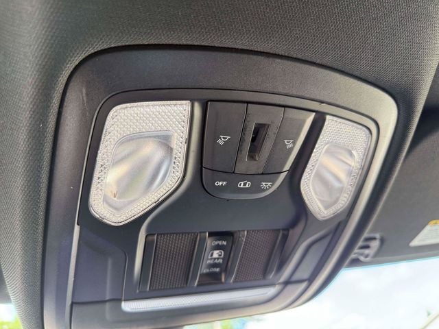 2021 RAM 1500 Big Horn/Lone Star Built To Serve Edition