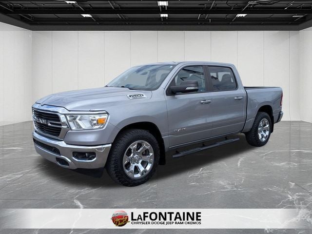 2020 RAM 1500 Big Horn/Lone Star 4x4 Crew Cab 5'7's photo