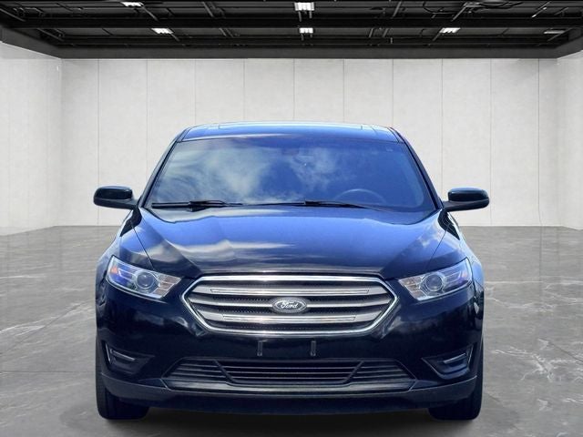 Used 2018 Ford Taurus SEL with VIN 1FAHP2E8XJG129242 for sale in Walled Lake, MI