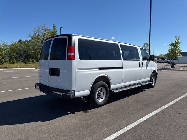 2025 Chevrolet Express 3500 15 Passenger LT Passenger