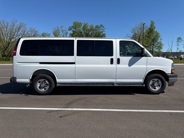 2025 Chevrolet Express 3500 15 Passenger LT Passenger