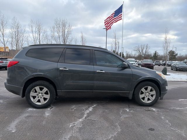2011 Chevrolet Traverse LS