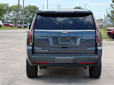 2019 Cadillac Escalade Luxury