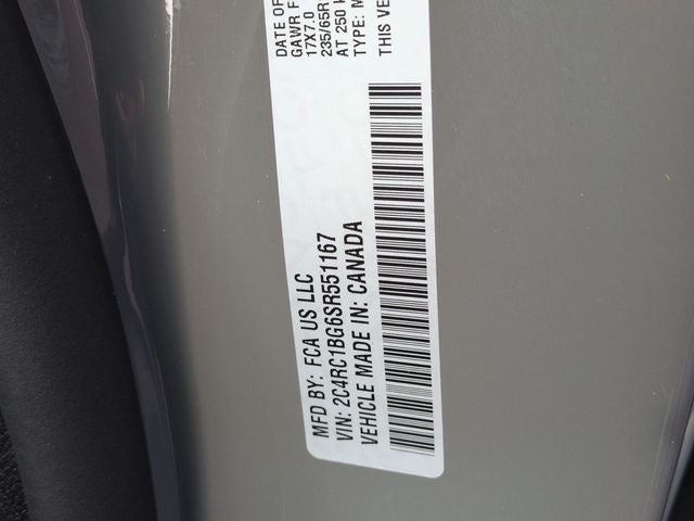 2025 Chrysler Pacifica Select