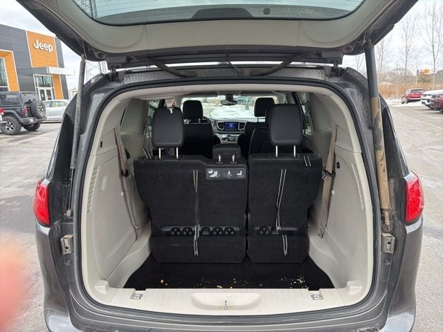 2017 Chrysler Pacifica Touring L