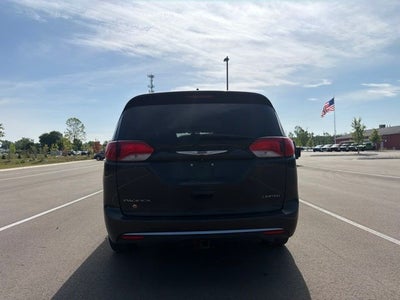 2017 Chrysler Pacifica Limited
