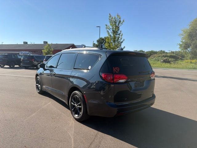 2020 Chrysler Pacifica Launch Edition