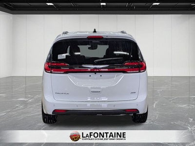 2026 Chrysler Pacifica Pinnacle