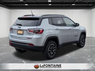 2025 Jeep Compass Trailhawk