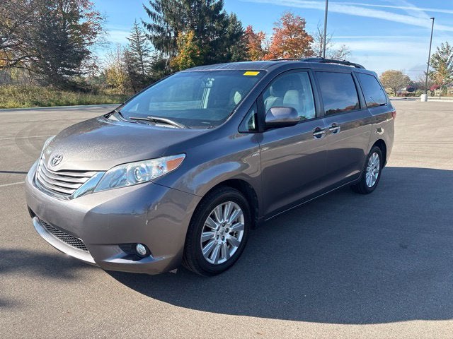 2017 Toyota Sienna XLE 7 Passenger