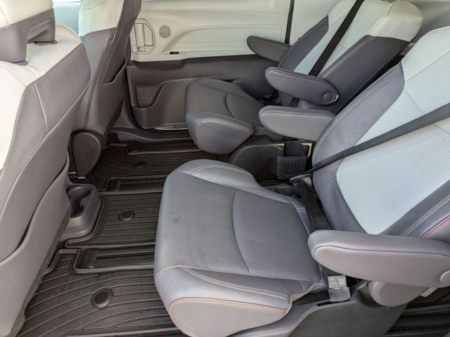 2024 Toyota Sienna XSE 7 Passenger